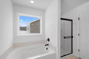 7555 Upper 42nd St N, Oakdale, MN 55128 - Photo 15