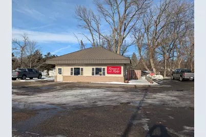 617 E Highway 12, Litchfield, MN 55355 - Photo 1