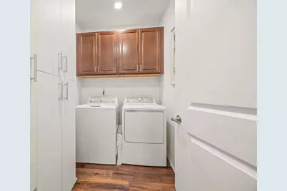 1948 W Wayzata Boulevard #203, Long Lake, MN 55356 - Photo 17