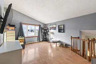 2840 Henslow Ave N, Oakdale, MN 55128 - Photo 5