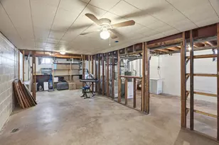 6708 Corvallis Ave N, Crystal, MN 55428 - Photo 33