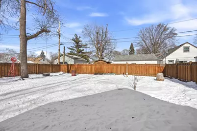 6708 Corvallis Avenue N, Crystal, MN 55428 - Photo 7