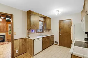 9109 Northwood Pkwy, New Hope, MN 55427 - Photo 9