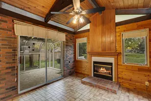 9109 Northwood Pkwy, New Hope, MN 55427 - Photo 3