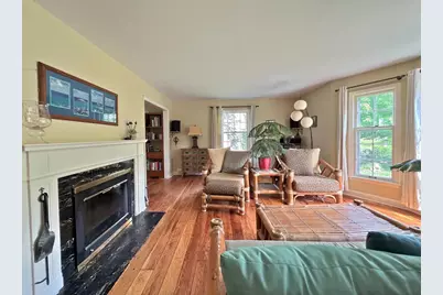 999 Nebraska Avenue W, Saint Paul, MN 55117 - Photo 3