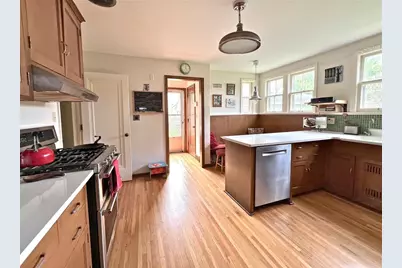 999 Nebraska Avenue W, Saint Paul, MN 55117 - Photo 9