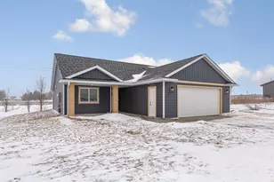 804 2nd St SE, Dodge Center, MN 55927 - Photo 3