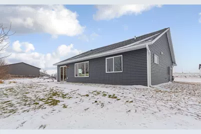 804 2nd St SE, Dodge Center, MN 55927 - Photo 9
