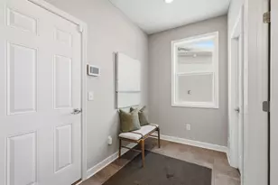 975 Spancil Hl Wy, Woodbury, MN 55129 - Photo 17