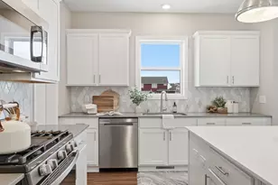 975 Spancil Hl Wy, Woodbury, MN 55129 - Photo 15