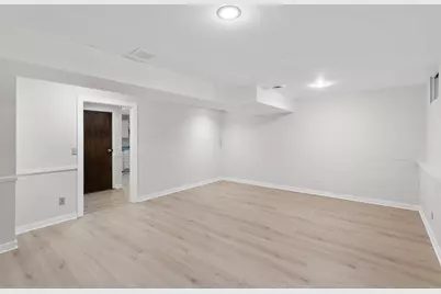 2597 Burke Avenue E, North Saint Paul, MN 55109 - Photo 23