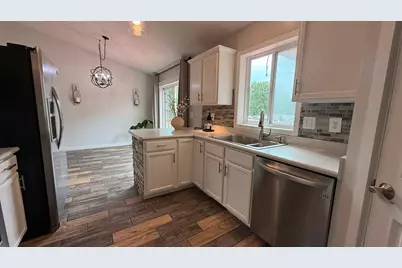 1105 Dana Drive SE, Willmar, MN 56201 - Photo 3