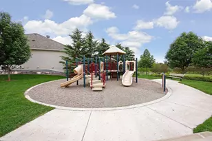 10766 Hawthorn Trail, Woodbury, MN 55129 - Photo 23