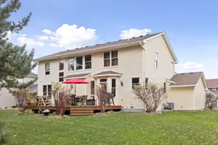 10766 Hawthorn Trail, Woodbury, MN 55129 - Photo 9