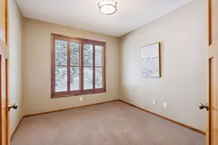 10766 Hawthorn Trail, Woodbury, MN 55129 - Photo 27