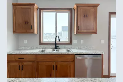 4622 9th Street NE, Saint Cloud, MN 56304 - Photo 5