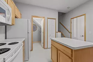 11226 Isanti Ct NE, Blaine, MN 55449 - Photo 9