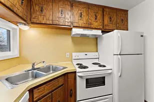 8425-8427 Rhode Island Dr N, Brooklyn Park, MN 55445 - Photo 25