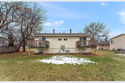 8425-8427 Rhode Island Drive N, Brooklyn Park, MN 55445 - Photo 35