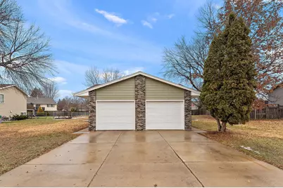 8425-8427 Rhode Island Drive N, Brooklyn Park, MN 55445 - Photo 41