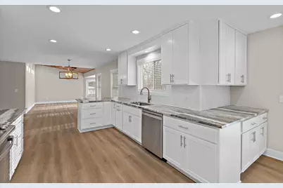 18215 19th Avenue N, Plymouth, MN 55447 - Photo 13