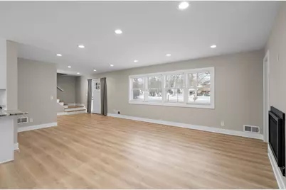 18215 19th Avenue N, Plymouth, MN 55447 - Photo 5