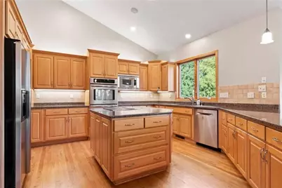 1057 Ridge Crest Lane NW, Rochester, MN 55901 - Photo 5