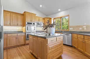 1057 Ridge Crest Ln NW, Rochester, MN 55901 - Photo 3