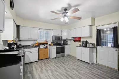 309 Grove Street, Lyle, MN 55953 - Photo 11