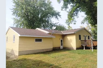 731 3rd Avenue NE, Sleepy Eye, MN 56085 - Photo 17