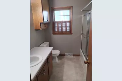 731 3rd Avenue NE, Sleepy Eye, MN 56085 - Photo 5