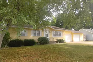 731 3rd Ave NE, Sleepy Eye, MN 56085 - Photo 13