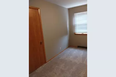 731 3rd Avenue NE, Sleepy Eye, MN 56085 - Photo 11