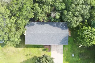 911 Radcliffe Ave, Altoona, WI 54720 - Photo 3