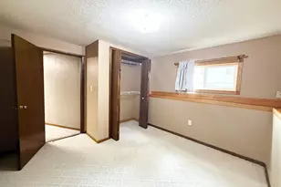 911 Radcliffe Ave, Altoona, WI 54720 - Photo 19