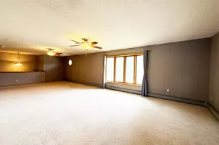 911 Radcliffe Ave, Altoona, WI 54720 - Photo 27