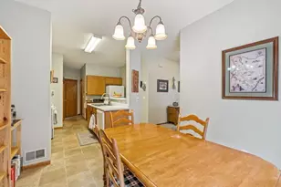 3656 Vermilion Ct N, Eagan, MN 55122 - Photo 9