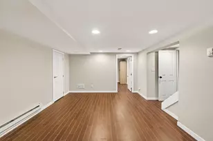 1946 Chatsworth Street North, Roseville, MN 55113 - Photo 37