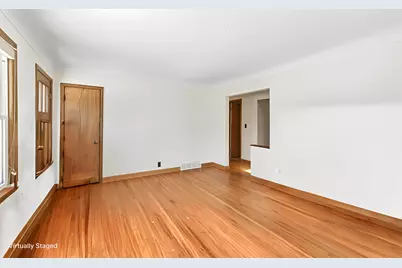 1946 Chatsworth Street N, Roseville, MN 55113 - Photo 17