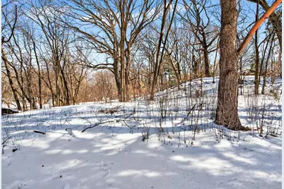 1946 Chatsworth Street N, Roseville, MN 55113 - Photo 5