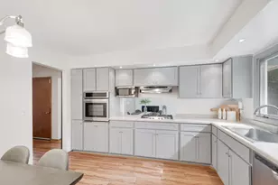 1601 Raleigh Dr, Burnsville, MN 55337 - Photo 7