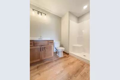 4658 9th Street NE, Saint Cloud, MN 56304 - Photo 11