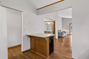 1275 Hilo Ave N, Oakdale, MN 55128 - Photo 7