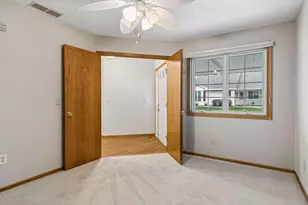 1275 Hilo Ave N, Oakdale, MN 55128 - Photo 23