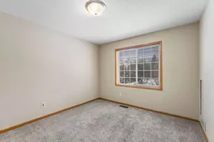 356 Gironde Ct, Woodbury, MN 55125 - Photo 25