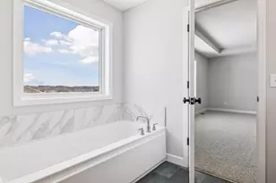 7334 Ambercrest Curv, Inver Grove Heights, MN 55077 - Photo 19