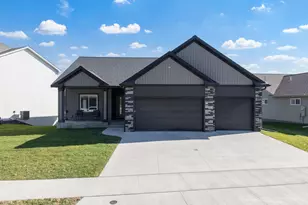 1962 Hadley Hills Dr NE, Rochester, MN 55906 - Photo 1