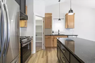 1962 Hadley Hills Dr NE, Rochester, MN 55906 - Photo 3