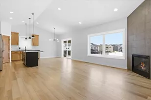 1962 Hadley Hills Dr NE, Rochester, MN 55906 - Photo 5