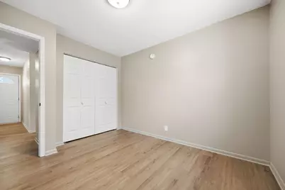 8524 Washburn Avenue S, Bloomington, MN 55431 - Photo 21